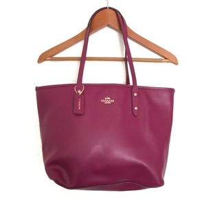 Coach Central Tote with Zip